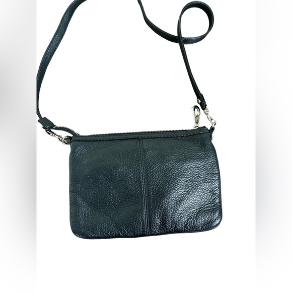 Pelle Studio Black Leather Crossbody Bag with Front Pockets - Picture 2 of 3